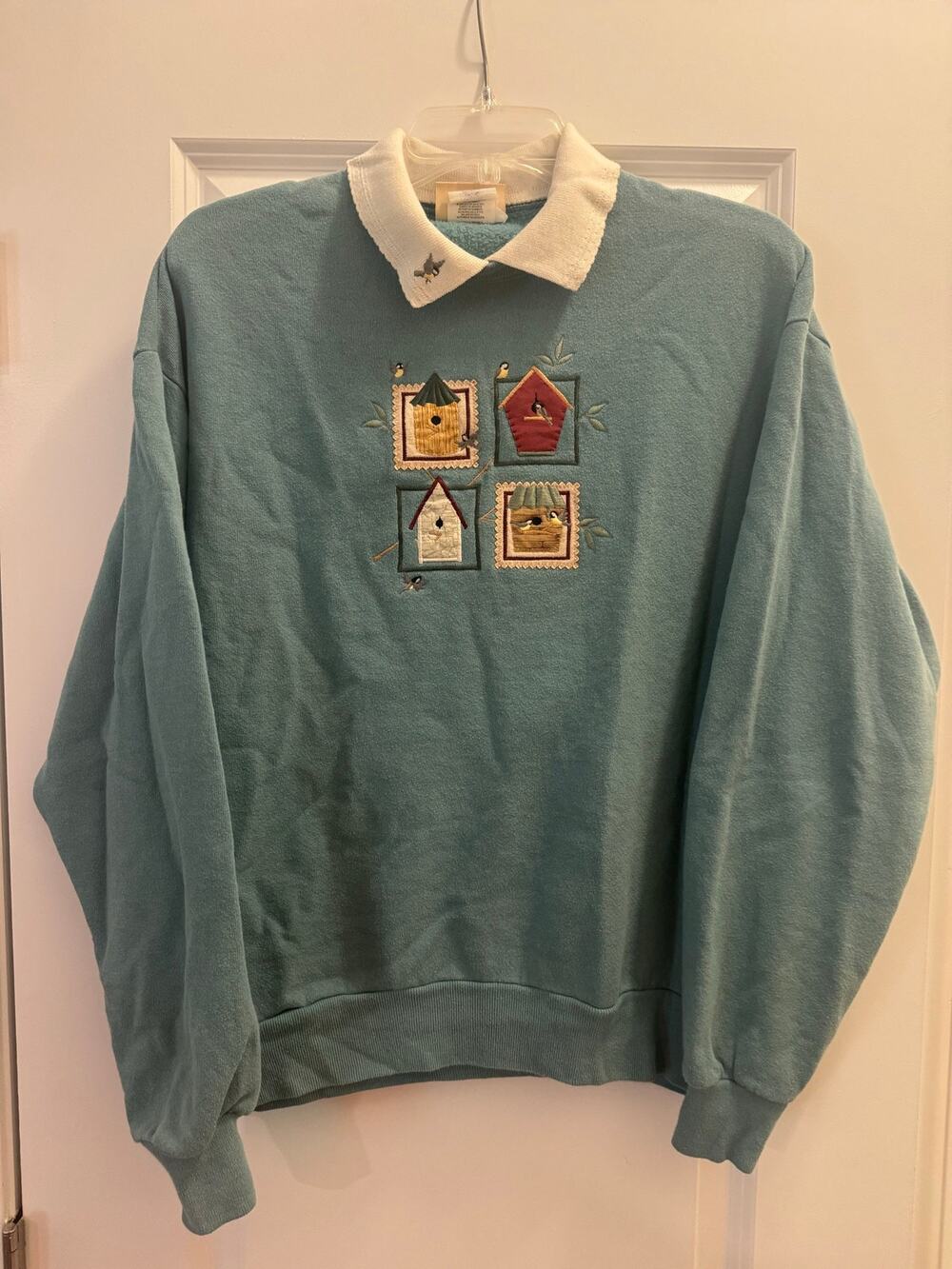 90s Vintage Embroidered Granny Cottage Collared Sweater Teal Finch Birdhouse